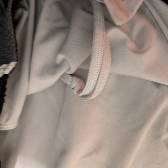 Holloway Ladies xl Gray Athletic Shorts - Picture 8 of 8